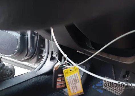 2019 Honda Accord Lx z USA, uszkodzony, nr VIN 1HGCV1F11KA108114